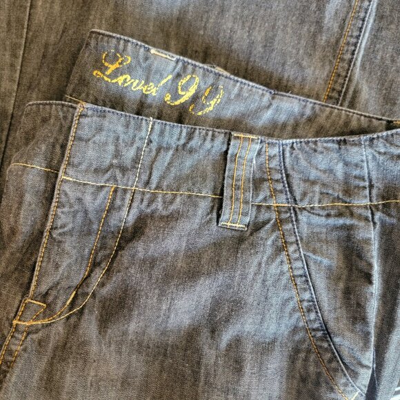 Vintage Anthropologie Level 99 Women 28 Low Rise Flare Jeans Wide Hem Distressed - Picture 1 of 13